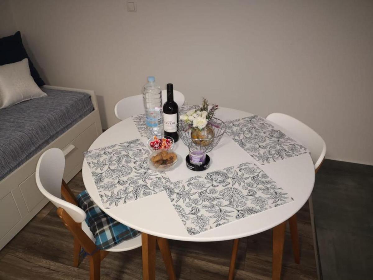 Apartments Tara Ražanac Eksteriør billede