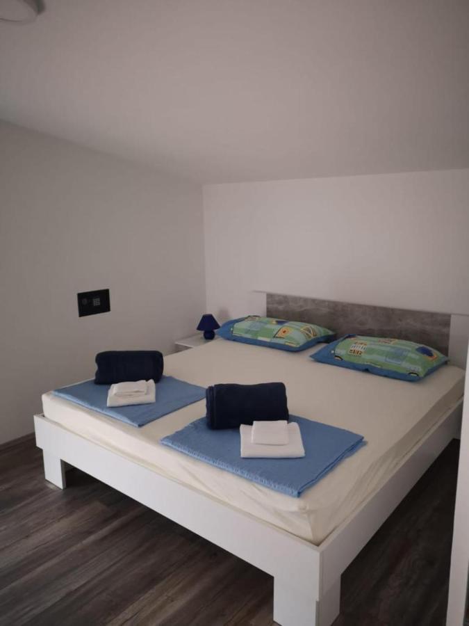 Apartments Tara Ražanac Eksteriør billede