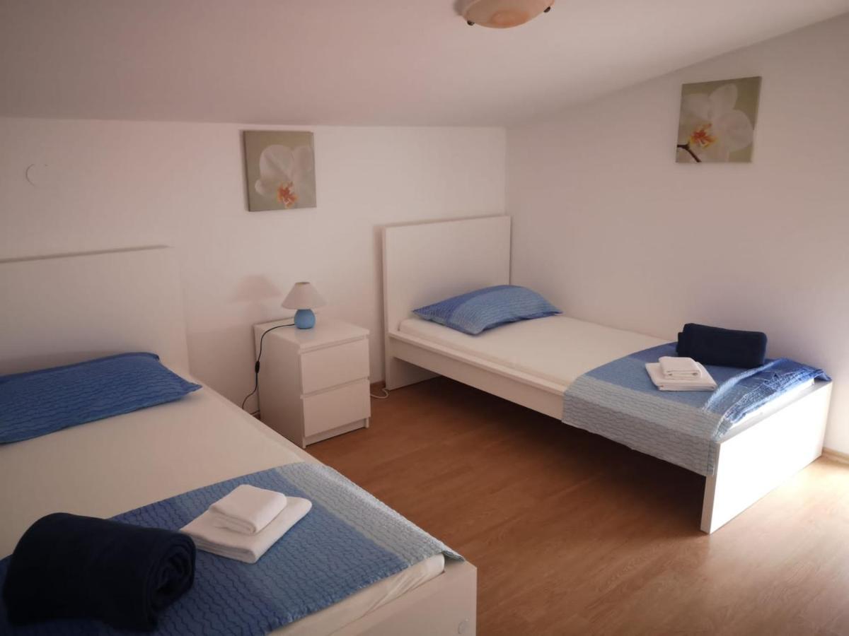 Apartments Tara Ražanac Eksteriør billede