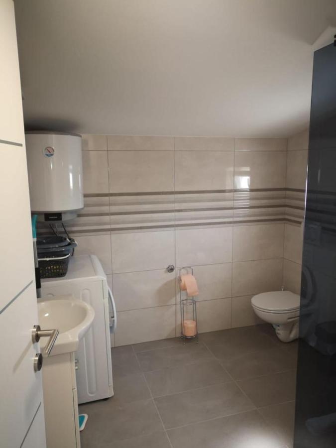 Apartments Tara Ražanac Eksteriør billede
