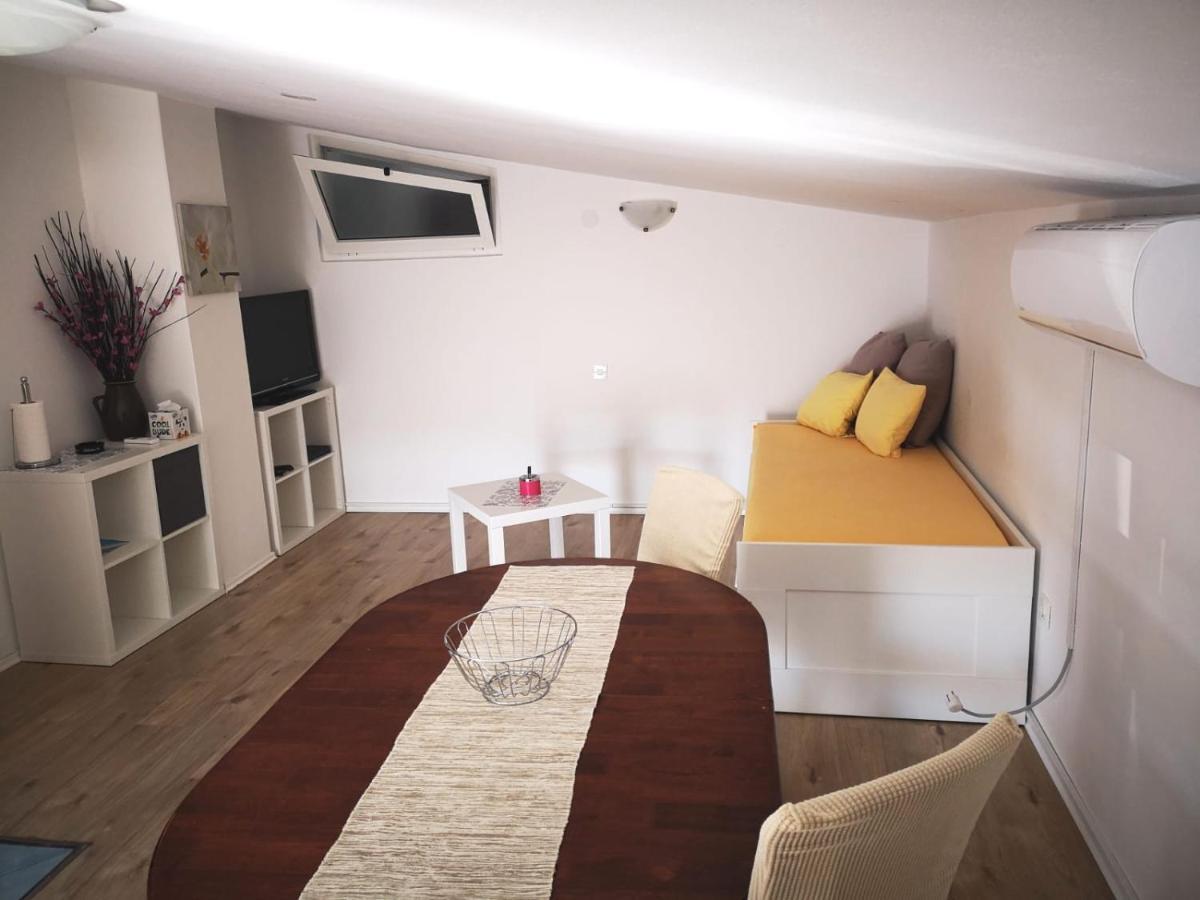 Apartments Tara Ražanac Eksteriør billede